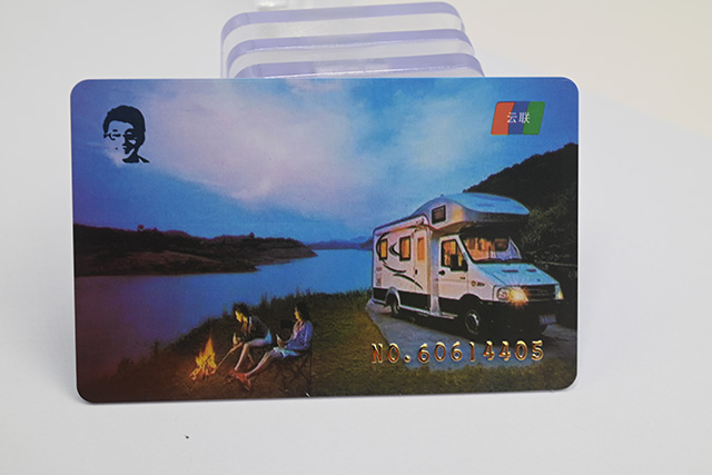 定制门禁钥匙扣卡是选择IC卡照旧ID卡好？？？？