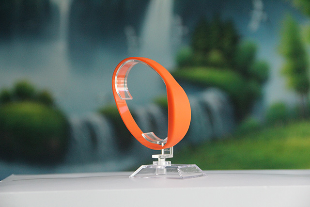 什么造成织唛腕带RFID系统？？？